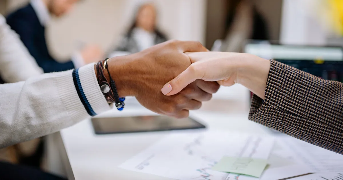 B2B leads API: como integrar dados da Receita Federal ao seu CRM e escalar a prospecção