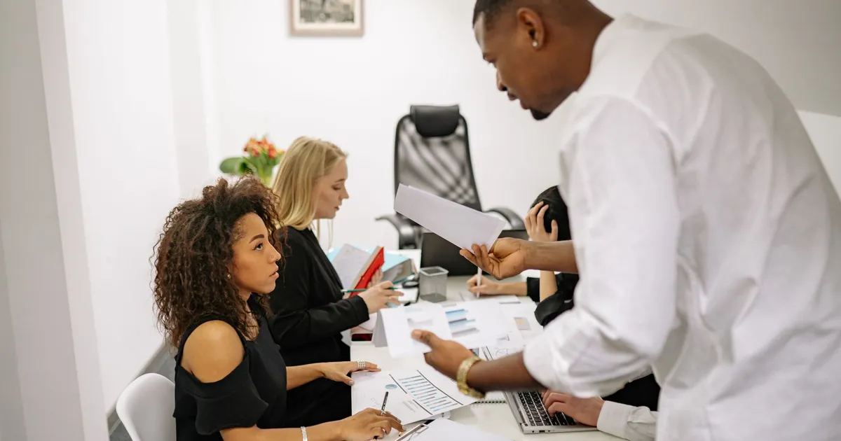 Como conseguir clientes para advocacia (prospecção B2B)