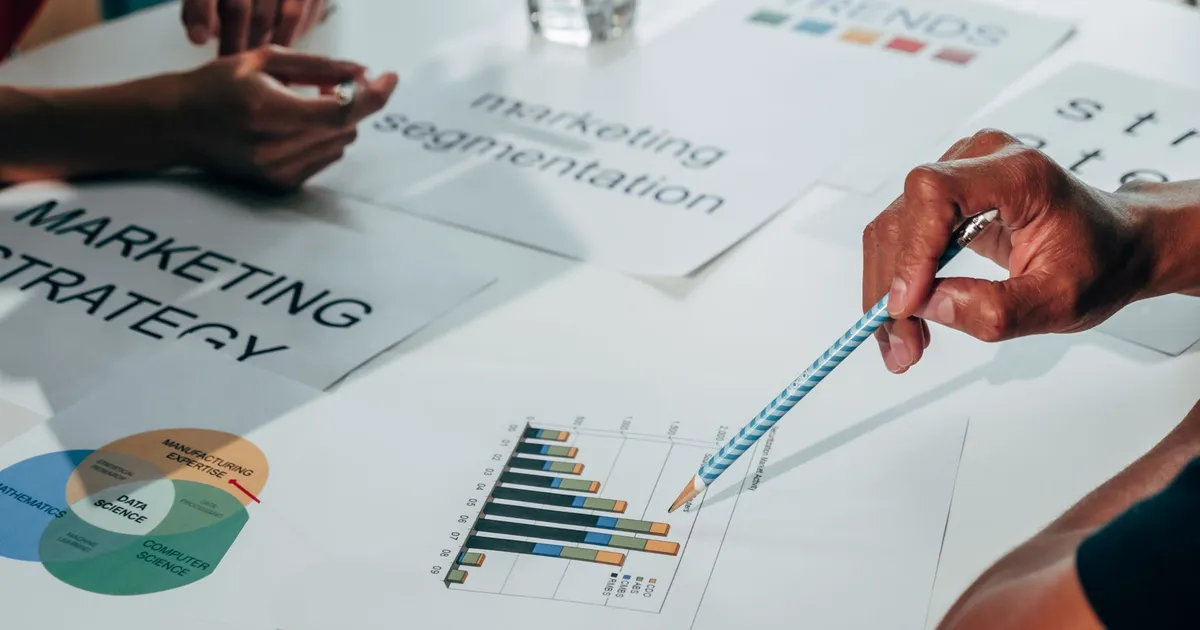 MEI vs empresa prospecção: como segmentar e abordar cada perfil